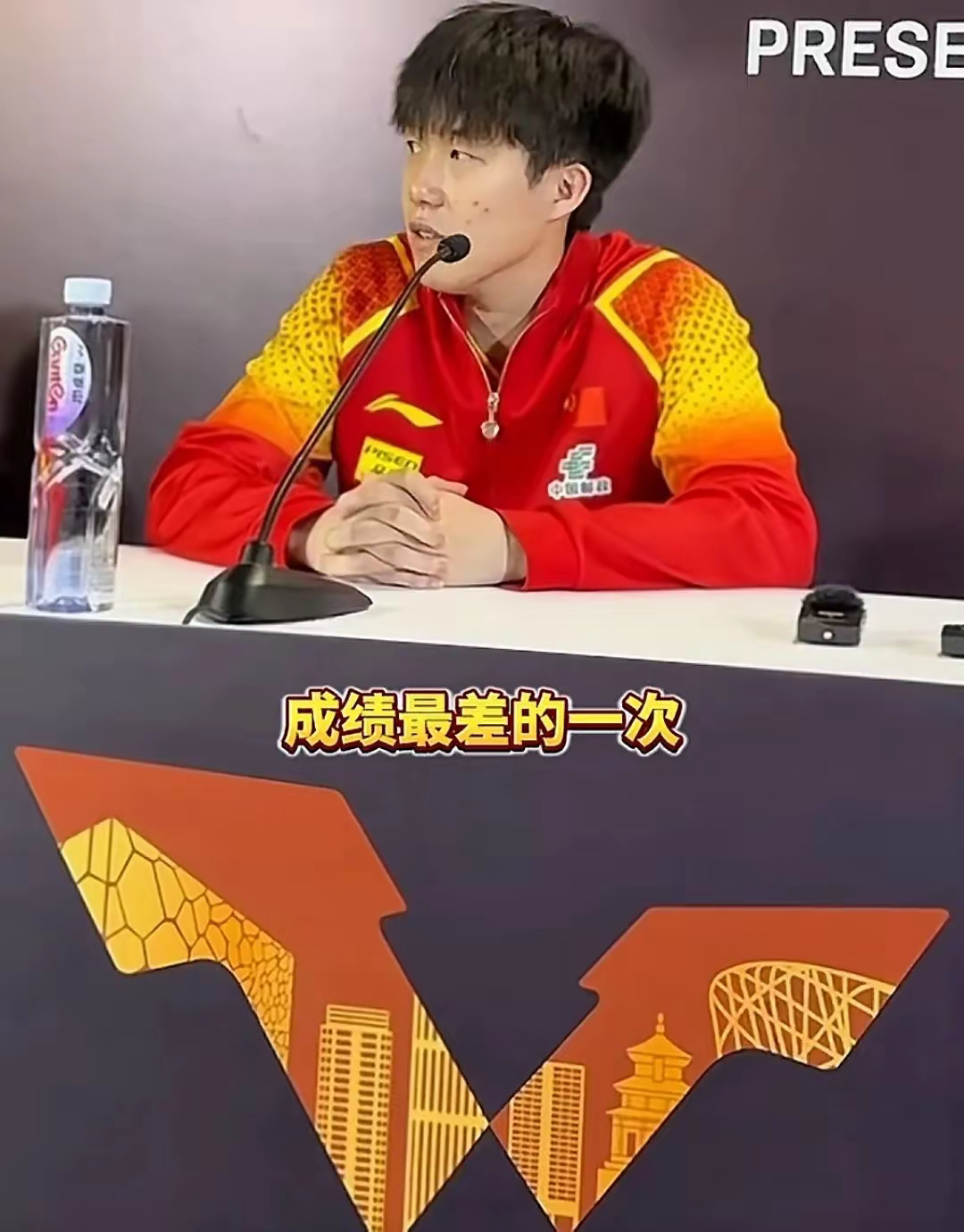 年轻球员崭露头角，展现出色表现获称赞的简单介绍