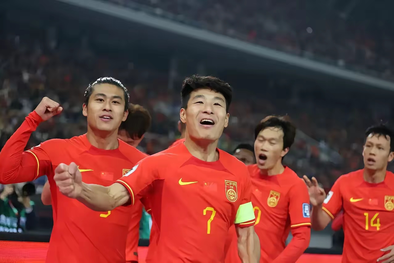 国足战胜对手，轻松取得国际赛四强资格