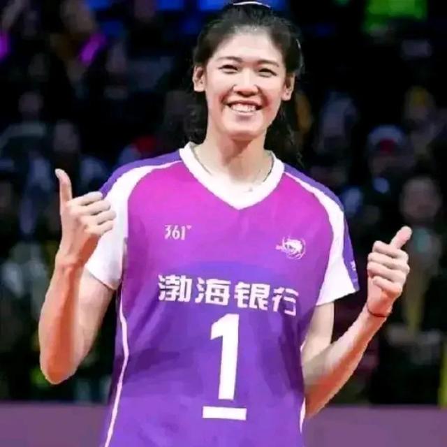李盈莹随队出征!中国女排PK两大豪强对日本恐遭遇苦战(中国女排李盈莹得分)