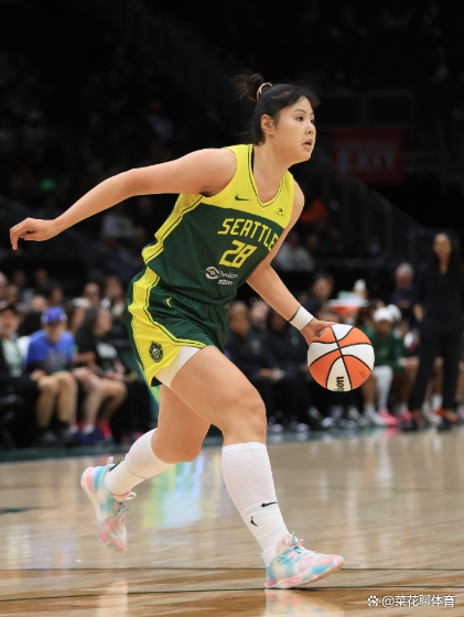 九游体育-历史性时刻：WNBA历史上首位中国台北裔球员加盟女武神的简单介绍